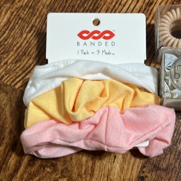 Hair Bundle(New) - Picture 2 of 8